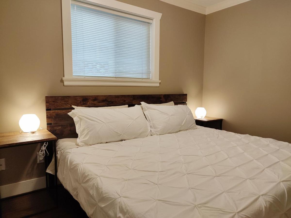 Private Suite W King Bed, Ground Level, Naturally Bright Vancouver Eksteriør bilde