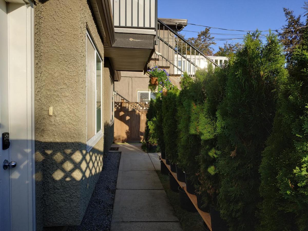 Private Suite W King Bed, Ground Level, Naturally Bright Vancouver Eksteriør bilde